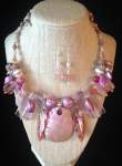 Pink Memory Wire Necklace with Shell Pendo